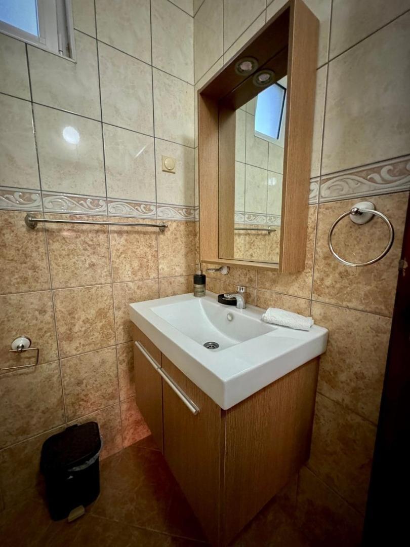 Отель Casa Family Улцинь Экстерьер фото