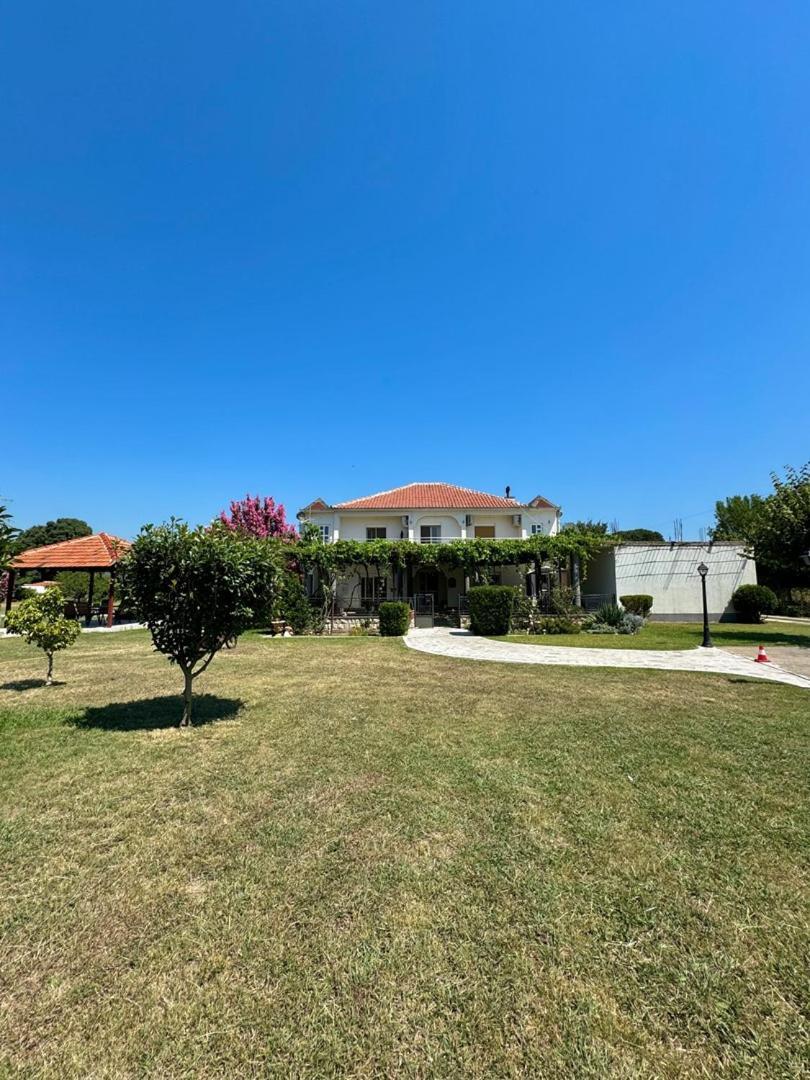 Отель Casa Family Улцинь Экстерьер фото